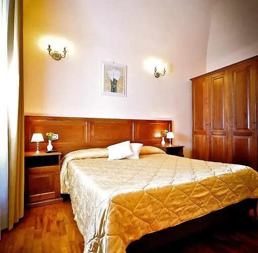 Pensión Relais Cavour 4*